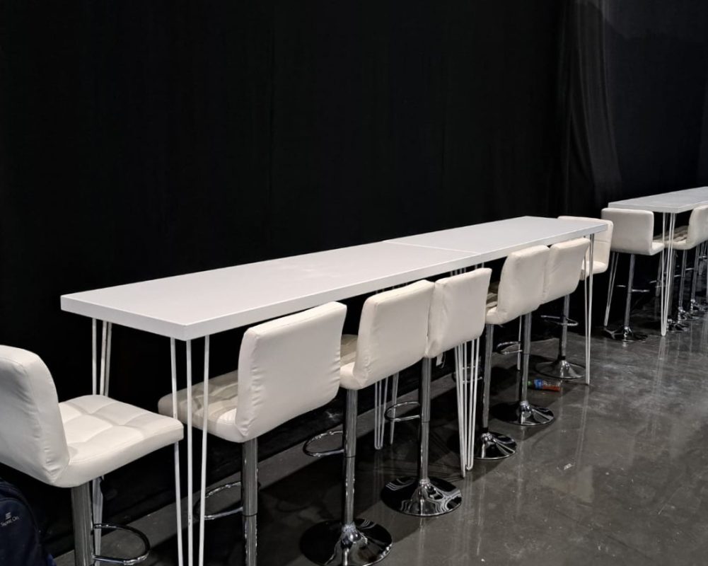 8-seater high table for rent in Dubai, Abu Dhabi, UAE events.