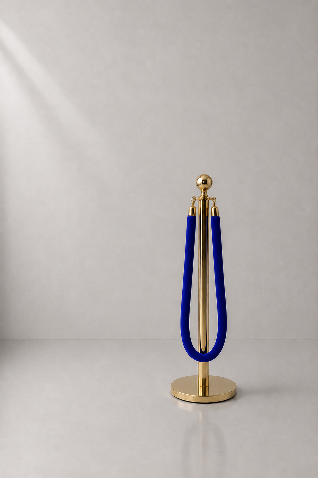 Kelly Blue Rope for Gold Stanchion Pole - Image 2