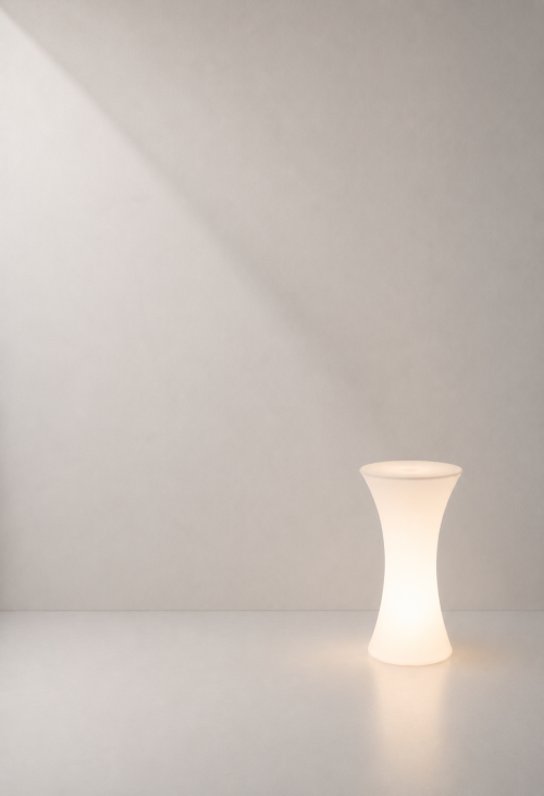 Mak LED Cocktail Table - Image 2