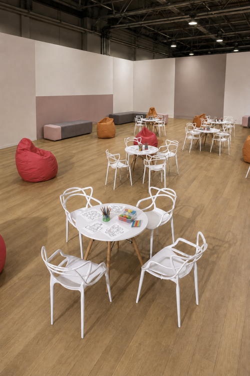 kid's tabel on rental in Dubai, Abu Dhabi, UAE